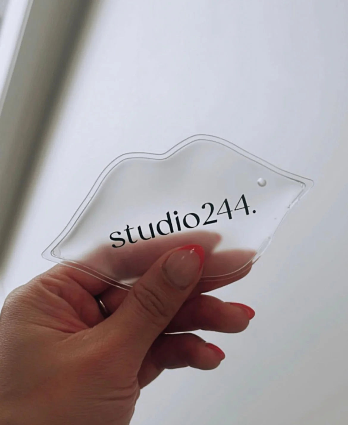 Custom Lip Shaped Ice Packs (250 units)